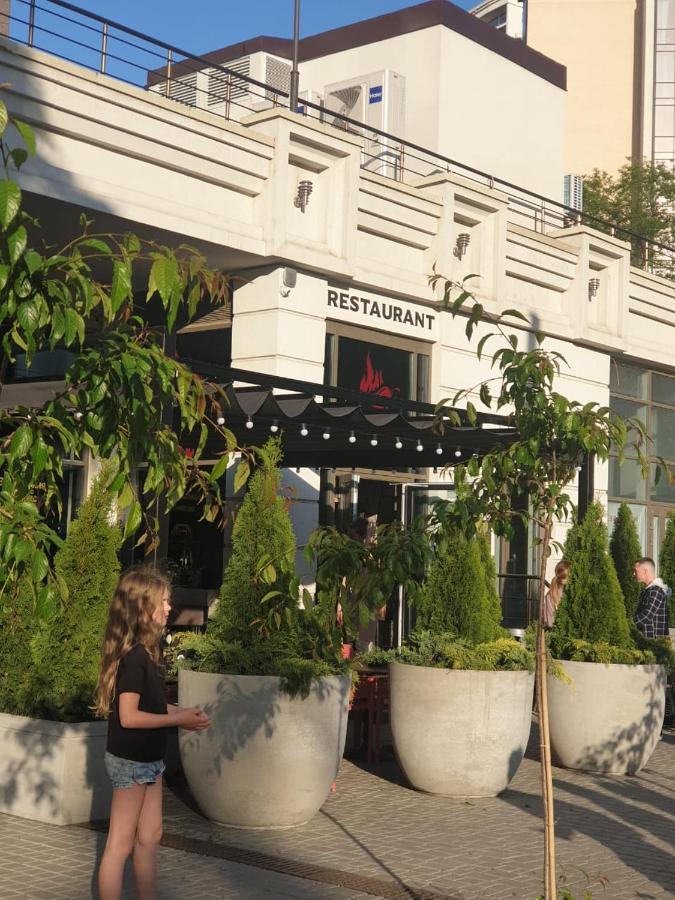 Sunny Apartments Near The Sea On Genuezskaya オデッサ エクステリア 写真